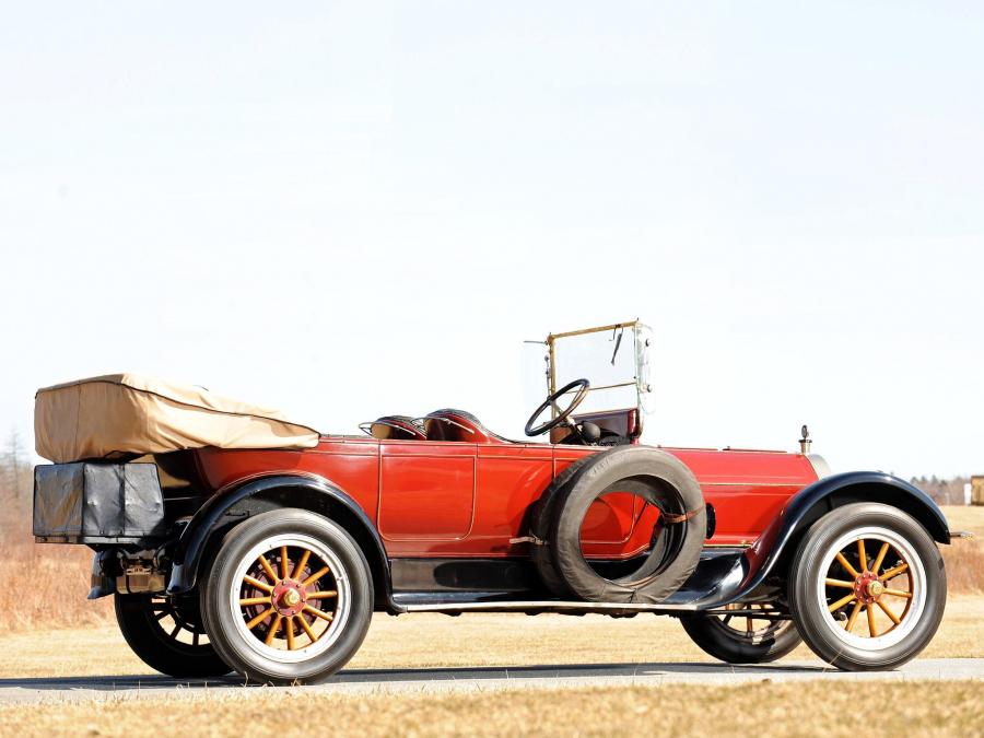  Pierce-Arrow Model 38 7-Passenger Touring 1917 года  (фото 2 из 4)